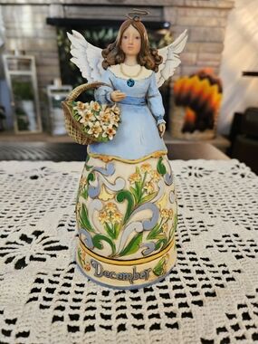 Jim Shore Blue December Figurine Base with Brown Felt Pads